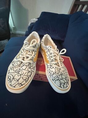 Vans  Sk8-Low Reissue White Canvas Sneakers with Black Scribble Print